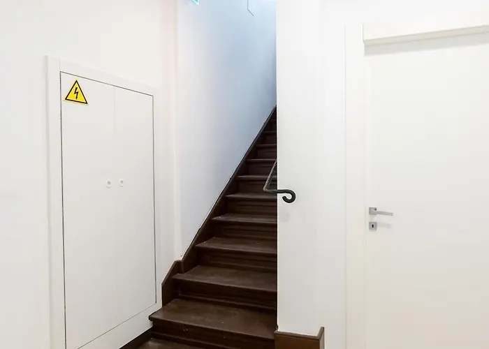 Via Romana Апартаменти Бухарест